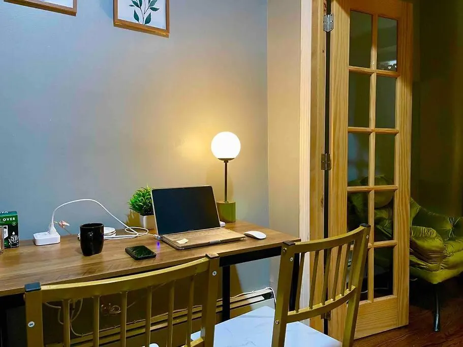 Cozy Studio Staycation - Brooklyn Close To Train Stations New York 0*,  United States